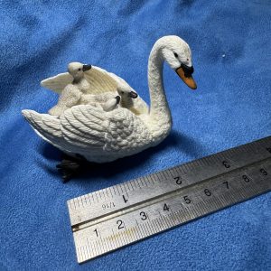 Schleich second hand Swan with cygnets