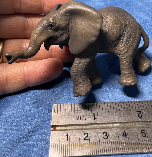 Schleich second hand Elephant baby