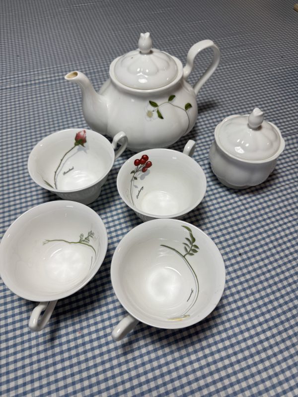 Royal Suffolk Fine Bone China part teaset