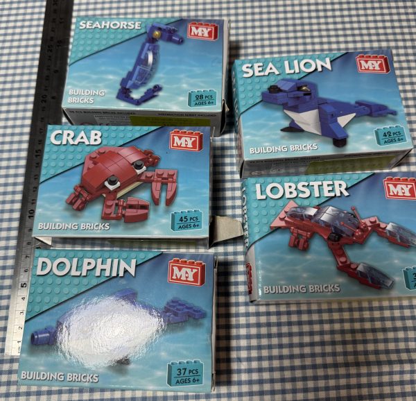 Small lego type sea creatures - 5 in the group