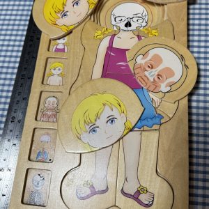 Fit the puzzle - girl
